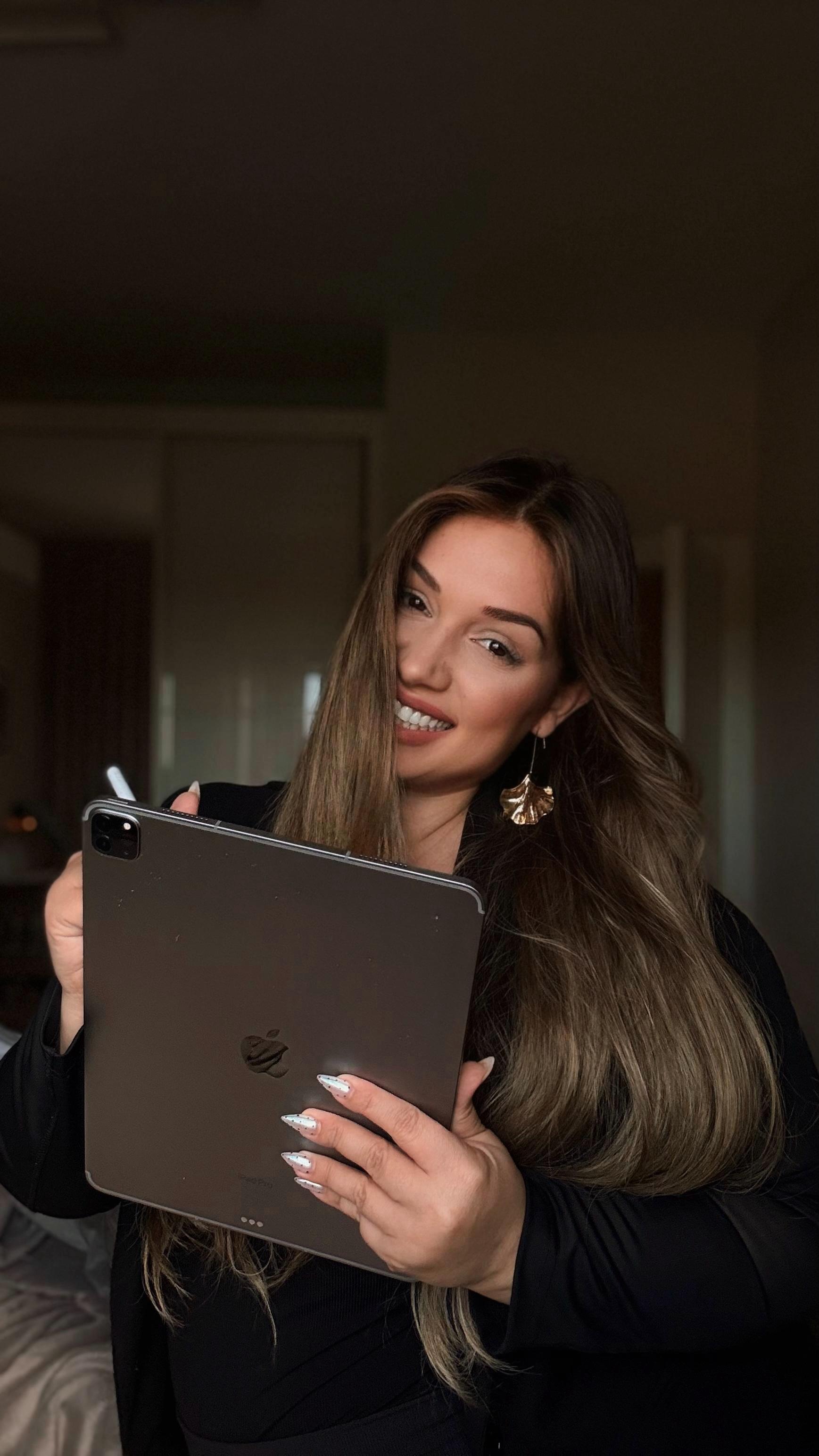 חלי עם אייפד